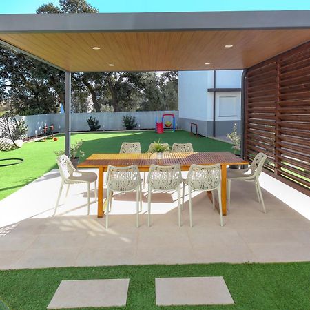Modern Apartment With Garden Fátima Buitenkant foto